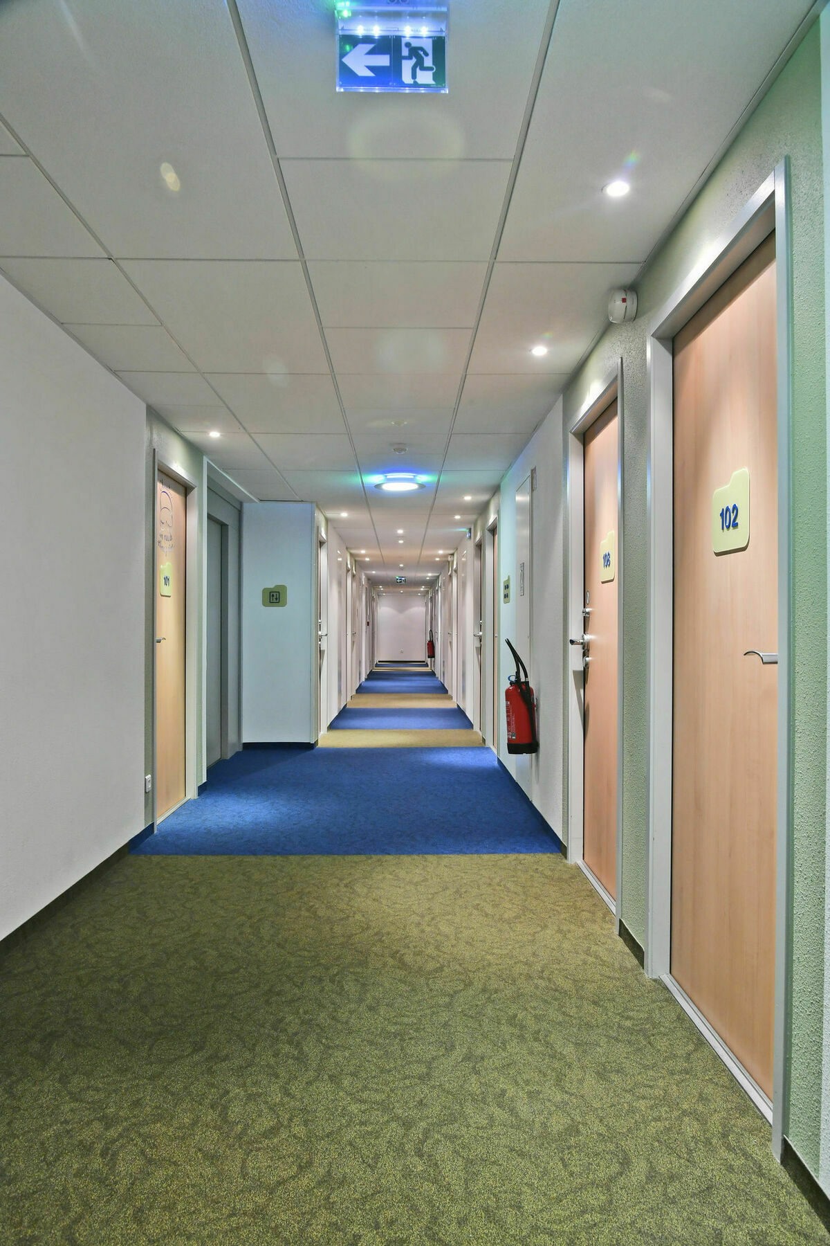 Ibis Budget Saint-Quentin Centre Gare Eksteriør bilde