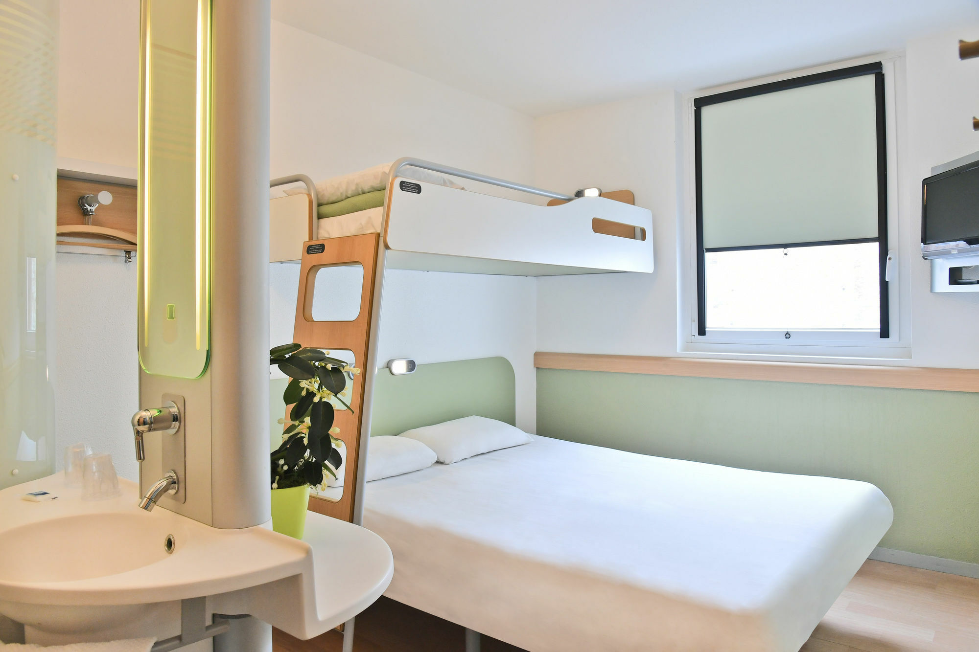 Ibis Budget Saint-Quentin Centre Gare Eksteriør bilde